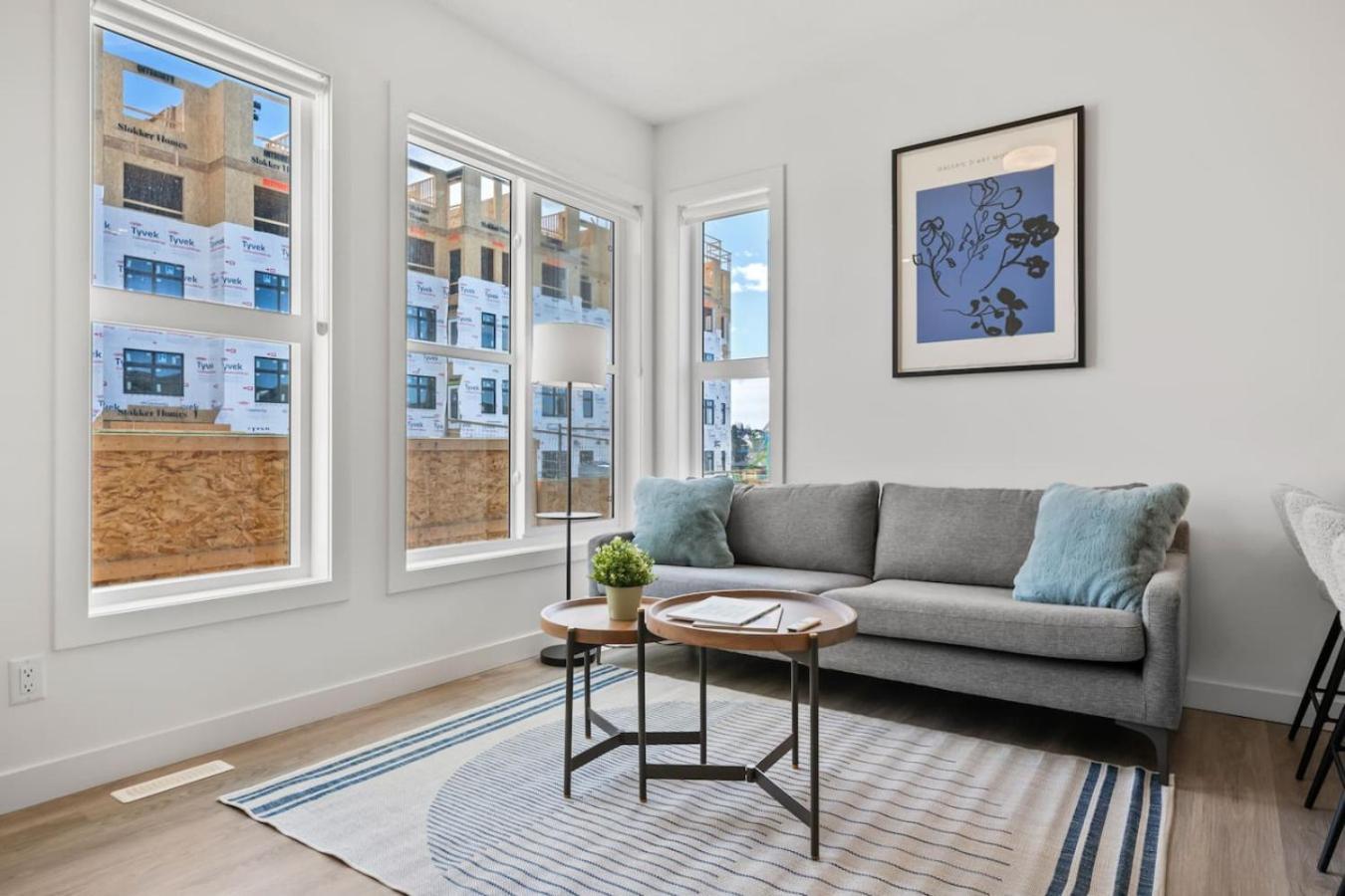 Hébergement de vacances Luxury Aspen 2br With Double Garage Car Parking Calgary