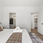 Luxury Aspen 2Br Home With Double Garage Car Parking